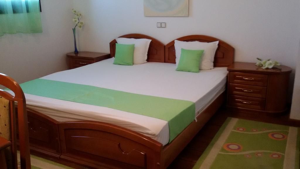 ארבאנאסי Family Hotel Elegance מראה חיצוני תמונה