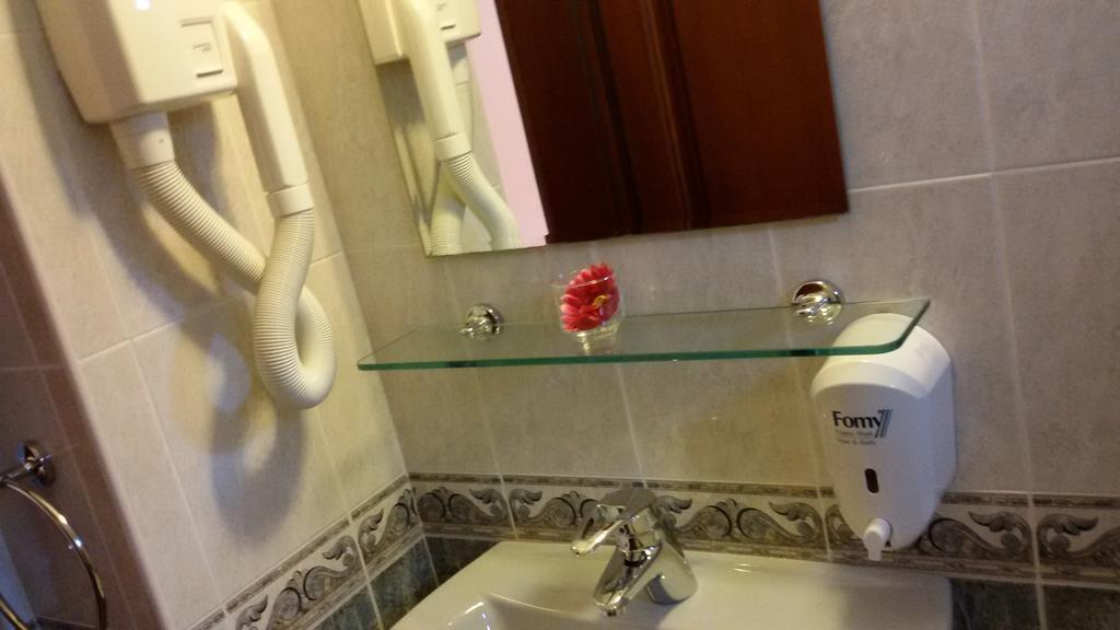 ארבאנאסי Family Hotel Elegance מראה חיצוני תמונה
