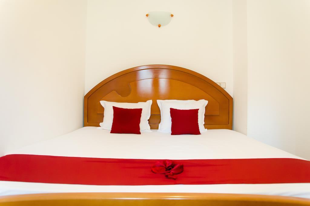 ארבאנאסי Family Hotel Elegance חדר תמונה