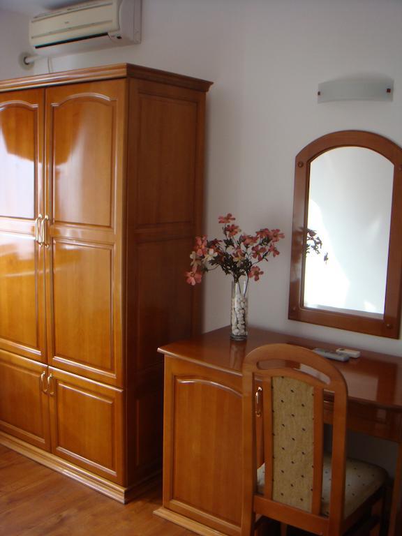 ארבאנאסי Family Hotel Elegance חדר תמונה
